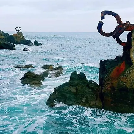 Privada A Pasos De La Playa Ondarreta * سان سيباستيان